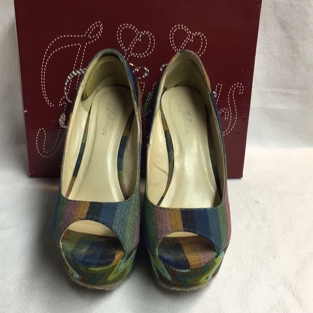 FABULOUS Platform Heels